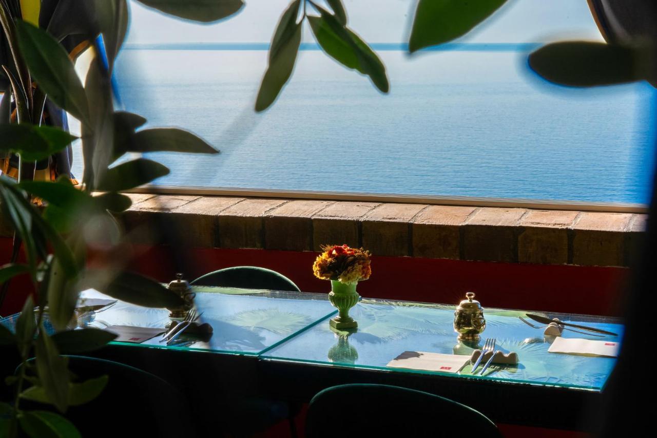 Hotel Villa Carlotta Taormina Exterior photo